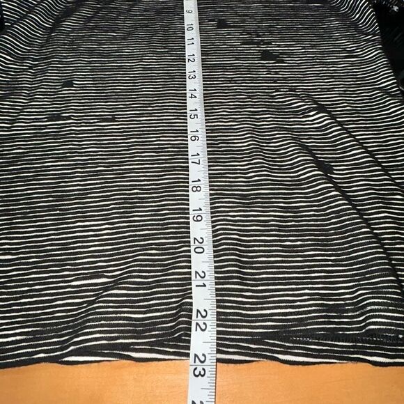 ANTHROPOLOGIE Dolan Black White Stripe Cowl Neck Long Sleeve Textured Top Size S - Picture 4 of 8